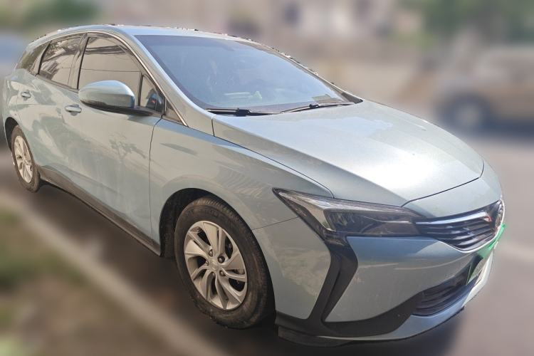 Used Buick Velite 6 2020 Plug-in Hybrid Connected Fashion Model Front Right 45 Deg