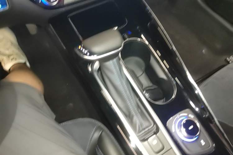 Used Buick Velite 6 2020 Plug-in Hybrid Connected Smart Edition Gear Lever