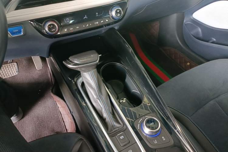 Used Buick Velite 6 2020 Plug-in Hybrid Connected Smart Model Gear Lever