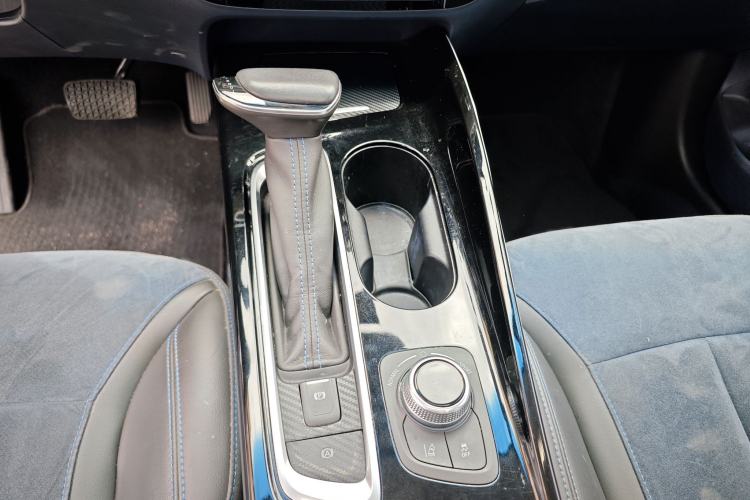 Used Buick Velite 6 2020 Plug-in Hybrid Connected Smart Model Gear Lever