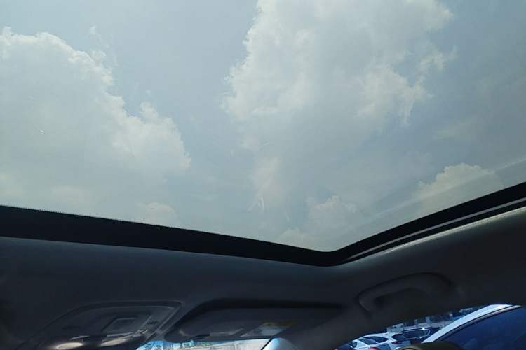 Used Buick Velite 6 2020 Plug-in Hybrid Connected Smart Edition Headliner