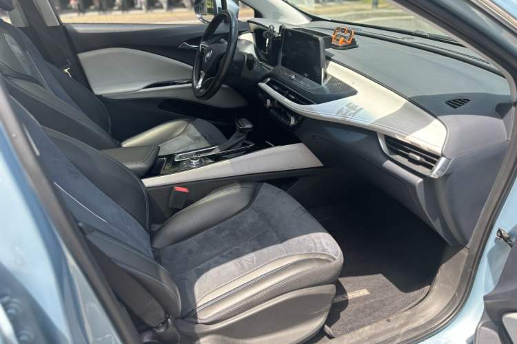 Used Buick Velite 6 2020 Connected Smart PLUS Interior 7