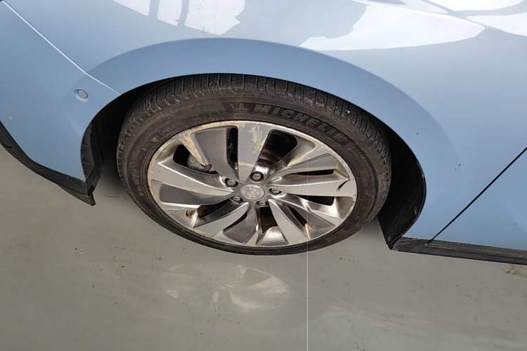 Used Buick Velite 6 2020 Plug-in Hybrid Connected Smart Model Left Front Wheel Hub