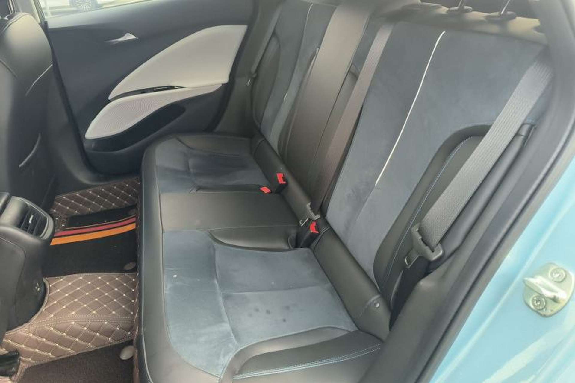 Used Buick Velite 6 2020 Plug-in Hybrid Connected Smart Model Left Rear Seat