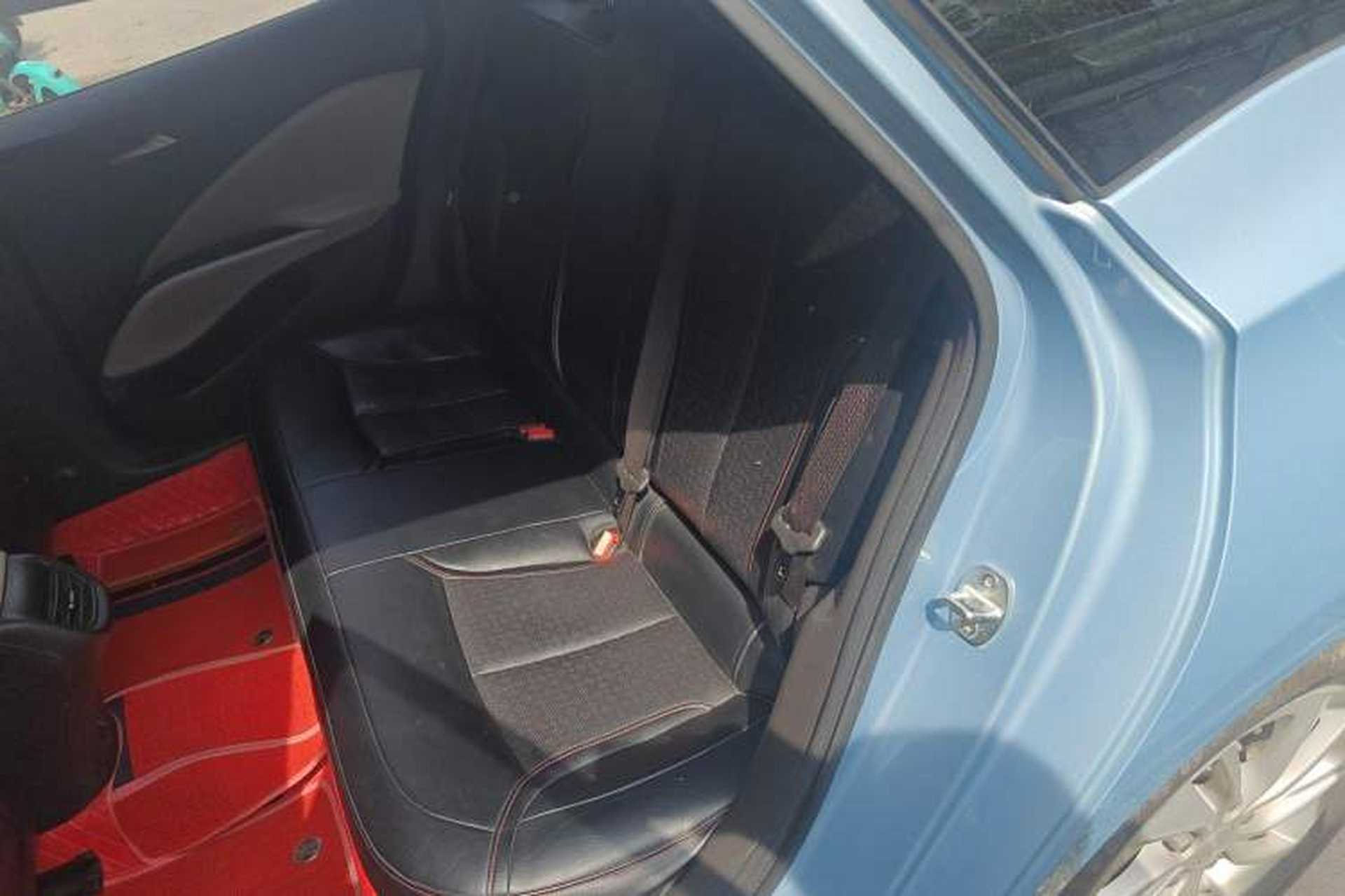 Used Buick Velite 6 2020 Plug-in Hybrid Connected Fashion Model Left Rear Seat