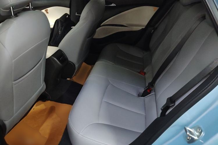 Used Buick Velite 6 2020 Plug-in Hybrid Connected Fashion Model Left Rear Seat