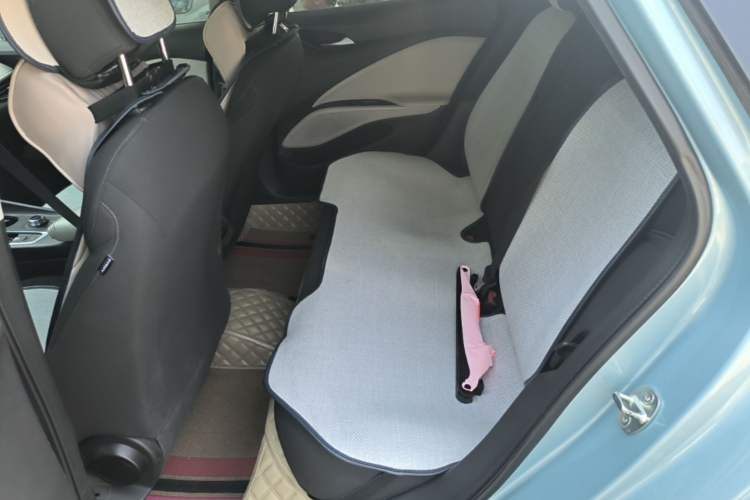 Used Buick Velite 6 2020 Plug-in Hybrid Connected Fashion Model Left Rear Seat