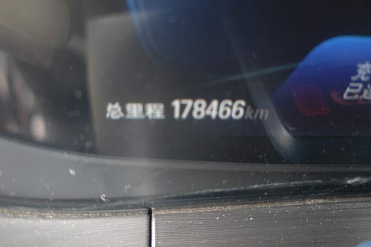 Used Buick Velite 6 2020 Plug-in Hybrid Connected Fashion Model Odometer Close Up