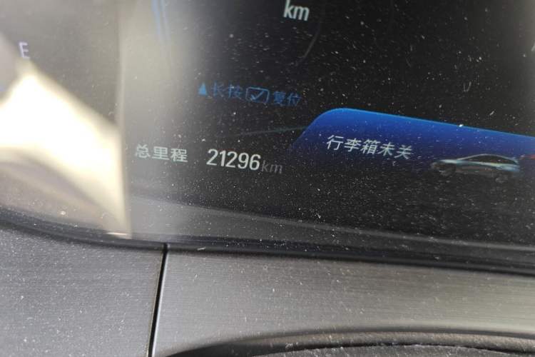 Used Buick Velite 6 2020 Plug-in Hybrid Connected Fashion Model Odometer Close Up