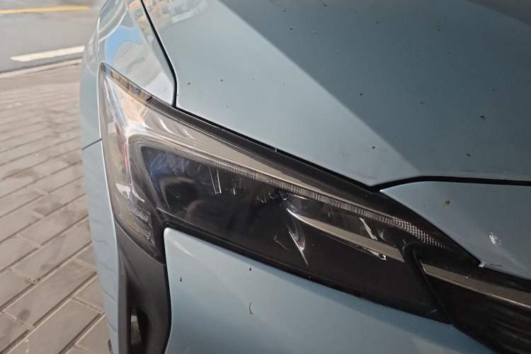 Used Buick Velite 6 2020 Plug-in Hybrid Connected Fashion Model Right Front Headlight