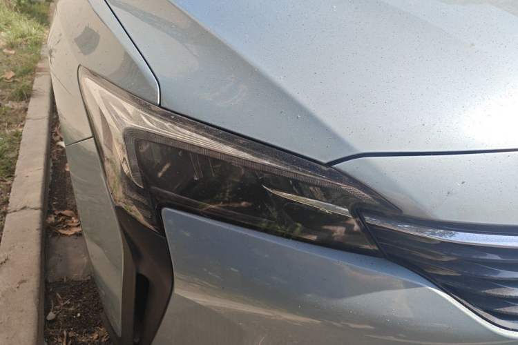 Used Buick Velite 6 2020 Plug-in Hybrid Connected Fashion Model Right Front Headlight