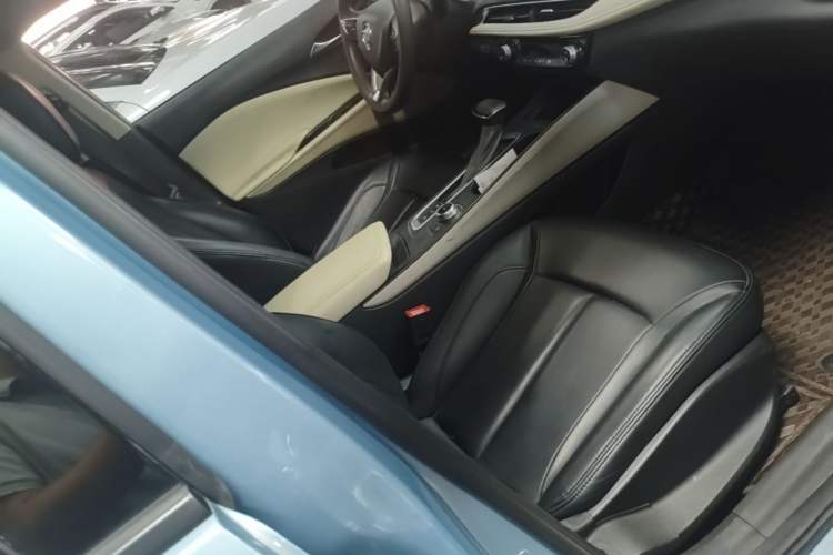 Used Buick Velite 6 2020 Plug-in Hybrid Connected Fashion Model Right Front Seat