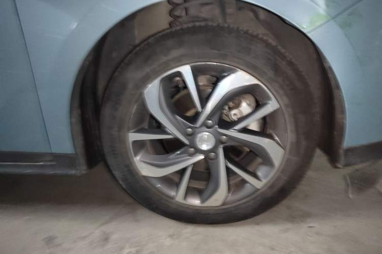 Used Buick Velite 6 2020 Connected Smart Enjoyment PLUS Right Front Wheel Hub