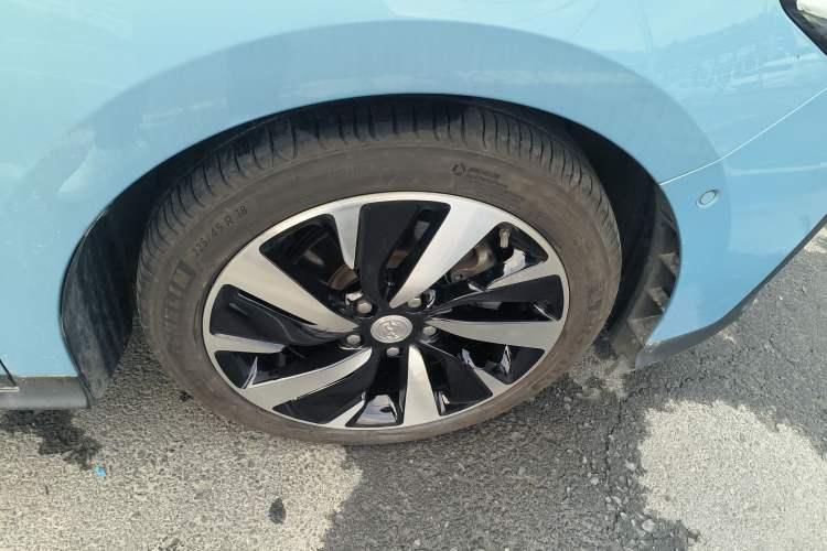 Used Buick Velite 6 2020 Plug-in Hybrid Connected Smart Model Right Rear Wheel Hub