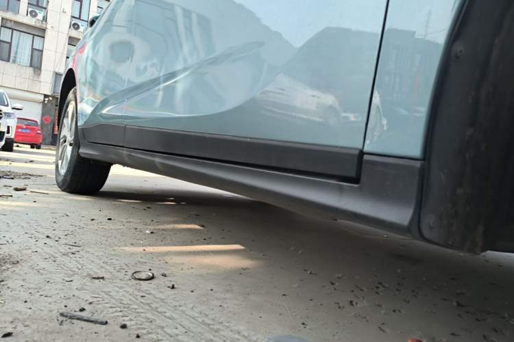 Used Buick Velite 6 2020 Plug-in Hybrid Connected Fashion Model Right Side Sill