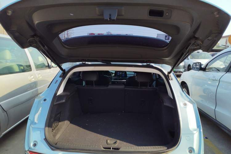 Used Buick Velite 6 2020 Plug-in Hybrid Connected Smart Model Trunk