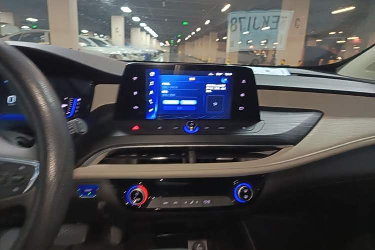 Used Buick Velite 6 2020 Plug-in Hybrid Connected Fashion Model Audio And AC Panel