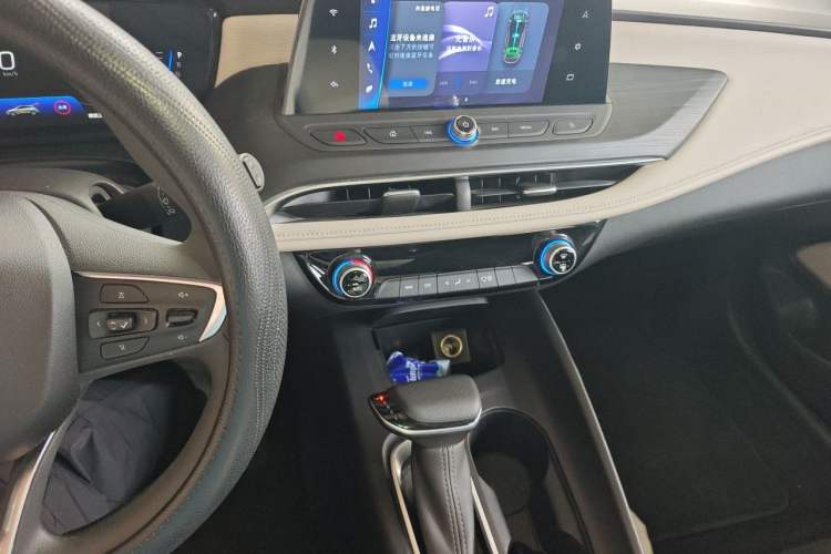 Used Buick Velite 6 2020 Plug-in Hybrid Connected Fashion Model Audio And AC Panel