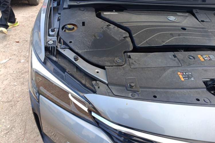 Used Buick Velite 6 2020 Plug-in Hybrid Connected Smart Edition Engine Bay Right