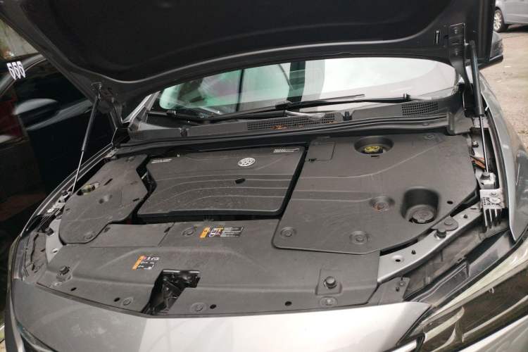 Used Buick Velite 6 2020 Plug-in Hybrid Connected Smart Edition Engine Bay