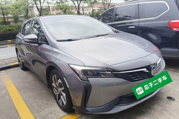 Used Buick Velite 6 2020 Plug-in Hybrid Connected Smart Edition Front Right 45 Deg