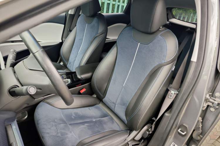 Used Buick Velite 6 2020 Plug-in Hybrid Connected Smart Model Interior 8