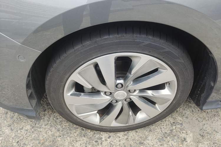 Used Buick Velite 6 2020 Plug-in Hybrid Connected Smart Model Left Front Wheel Hub