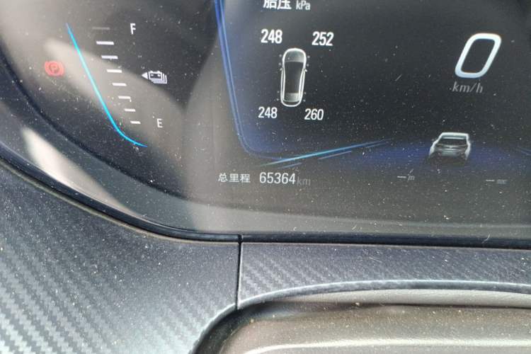 Used Buick Velite 6 2020 Plug-in Hybrid Connected Smart Model Odometer Close Up