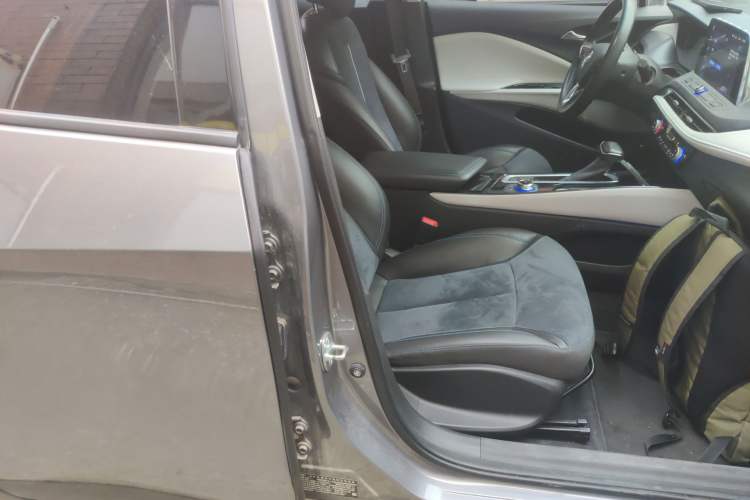 Used Buick Velite 6 2020 Plug-in Hybrid Connected Smart Model Right Front Seat