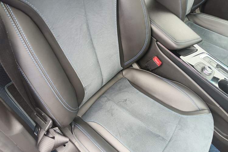 Used Buick Velite 6 2020 Plug-in Hybrid Connected Smart Edition Right Front Seat