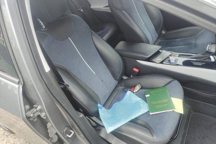 Used Buick Velite 6 2020 Plug-in Hybrid Connected Smart Model Right Front Seat