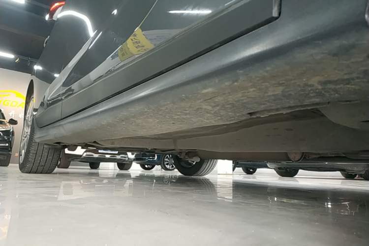 Used Buick Velite 6 2020 Plug-in Hybrid Connected Smart Edition Right Side Sill