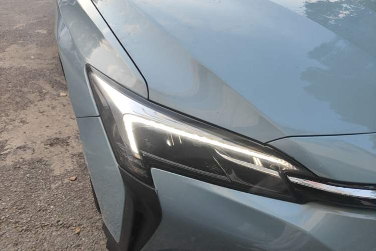 Used Buick Velite 6 2020 Connected Smart Enjoyment PLUS Right Front Headlight