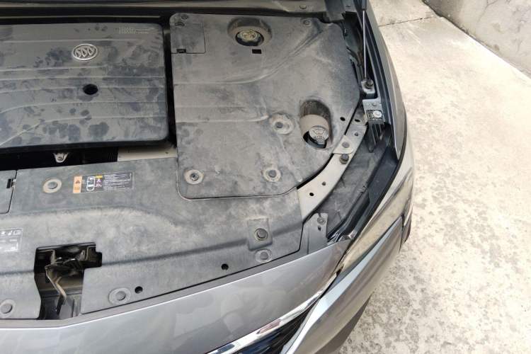 Used Buick Velite 6 2020 Plug-in Hybrid Connected Fashion Model Engine Bay Left