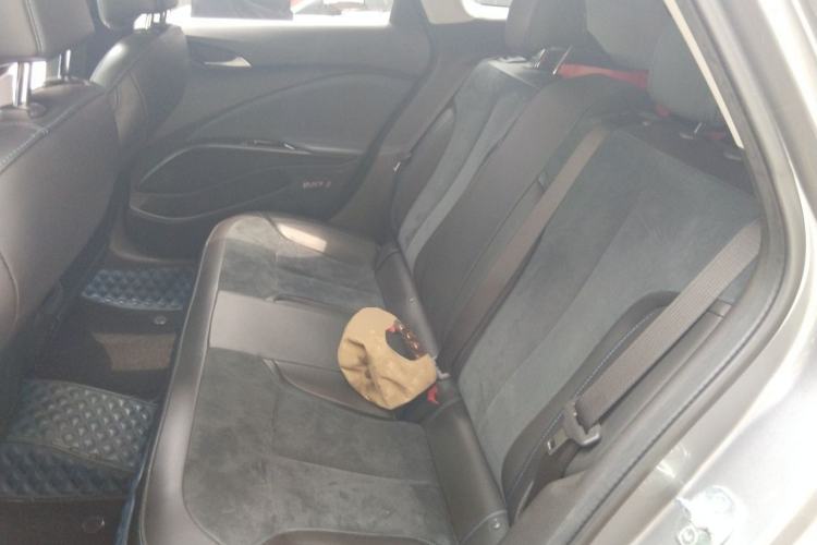 Used Buick Velite 6 2020 Plug-in Hybrid Connected Fashion Model Left Rear Seat