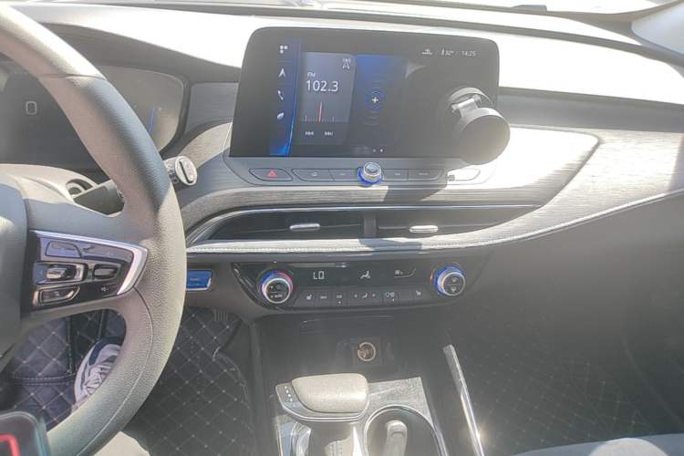 Used Buick Velite 6 2020 Plug-in Hybrid Connected Smart Edition Audio And AC Panel