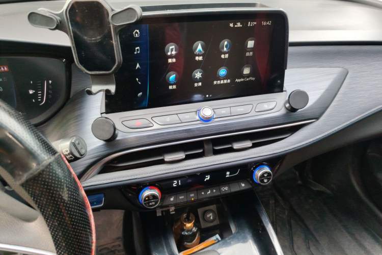 Used Buick Velite 6 2020 Plug-in Hybrid Connected Smart Edition Audio And AC Panel