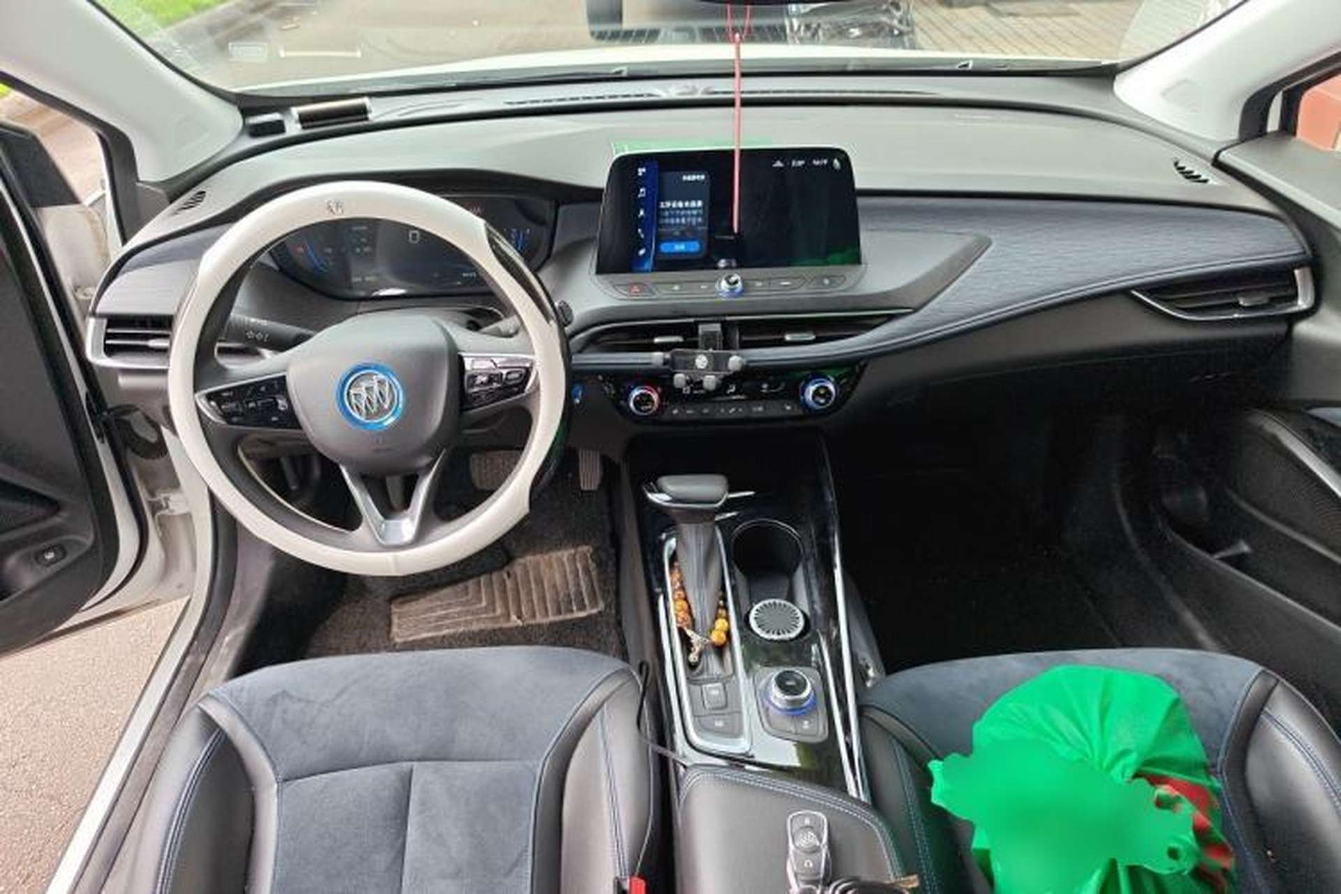 Used Buick Velite 6 2020 Plug-in Hybrid Connected Smart Edition Center Console