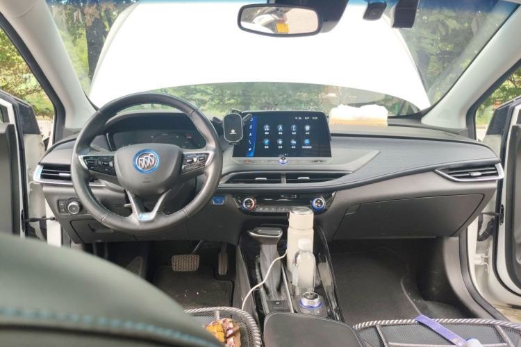 Used Buick Velite 6 2020 Connected Smart PLUS Center Console