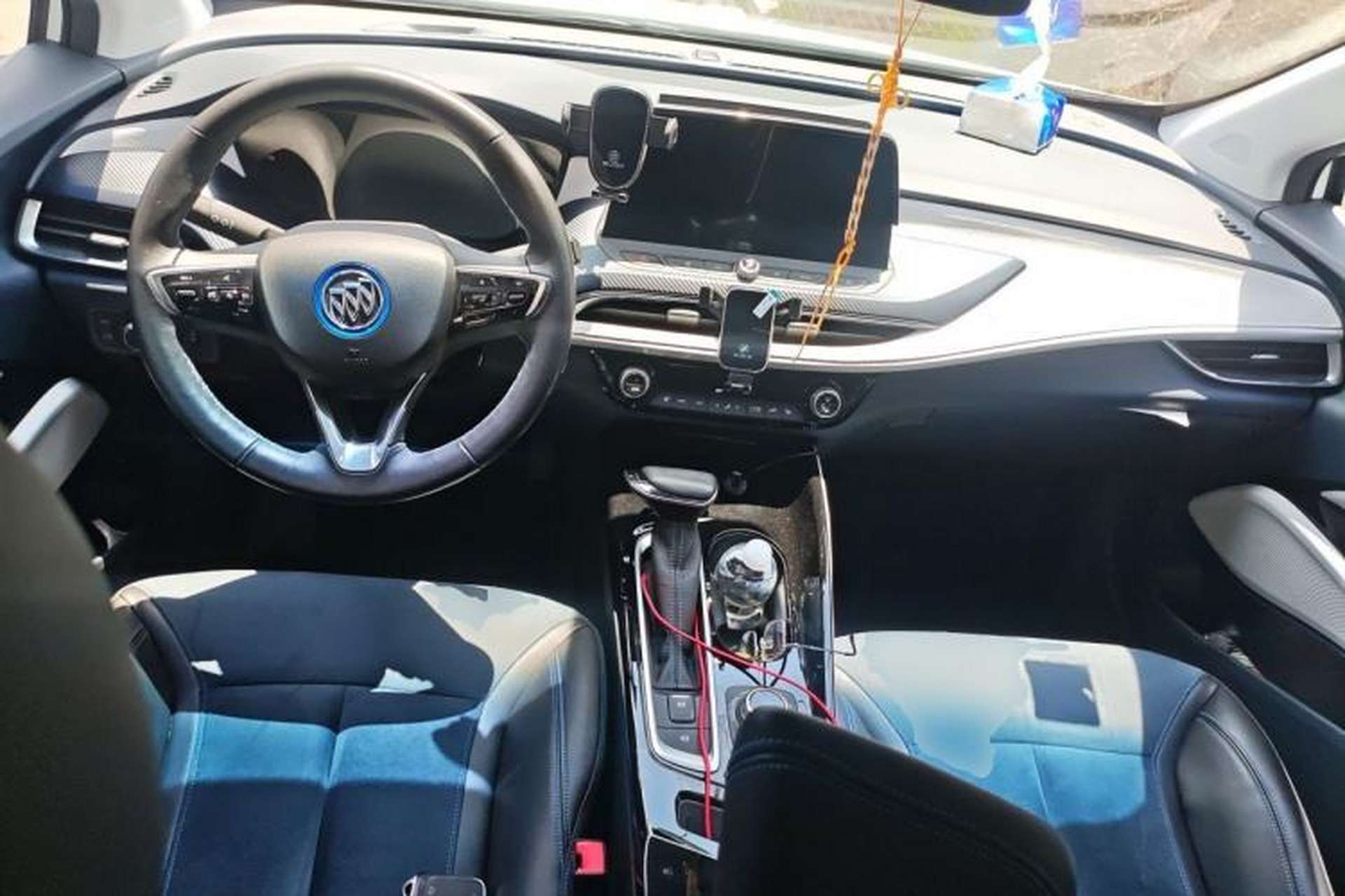 Used Buick Velite 6 2020 Plug-in Hybrid Connected Smart Model Center Console