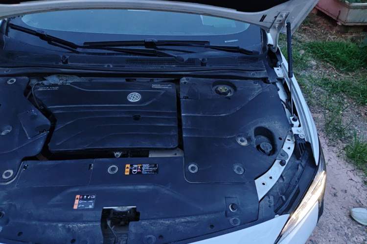 Used Buick Velite 6 2020 Plug-in Hybrid Connected Fashion Model Engine Bay Left