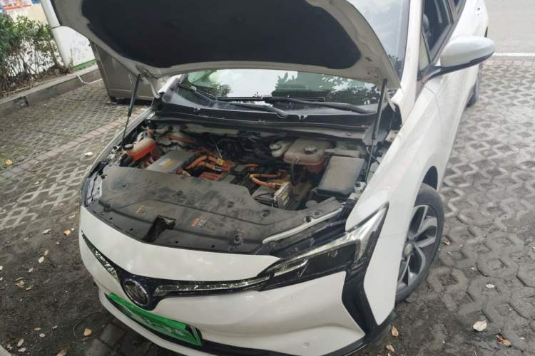 Used Buick Velite 6 2020 Connected Smart PLUS Engine Bay Left