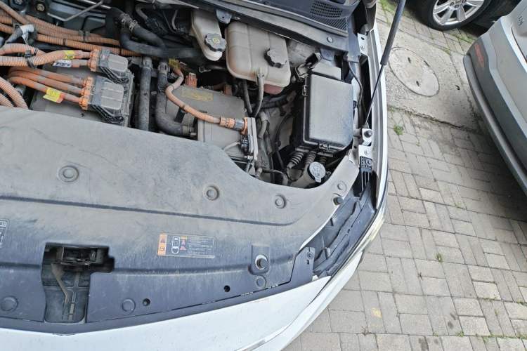 Used Buick Velite 6 2020 Connected Smart PLUS Engine Bay Left