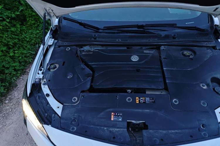 Used Buick Velite 6 2020 Plug-in Hybrid Connected Fashion Model Engine Bay Right