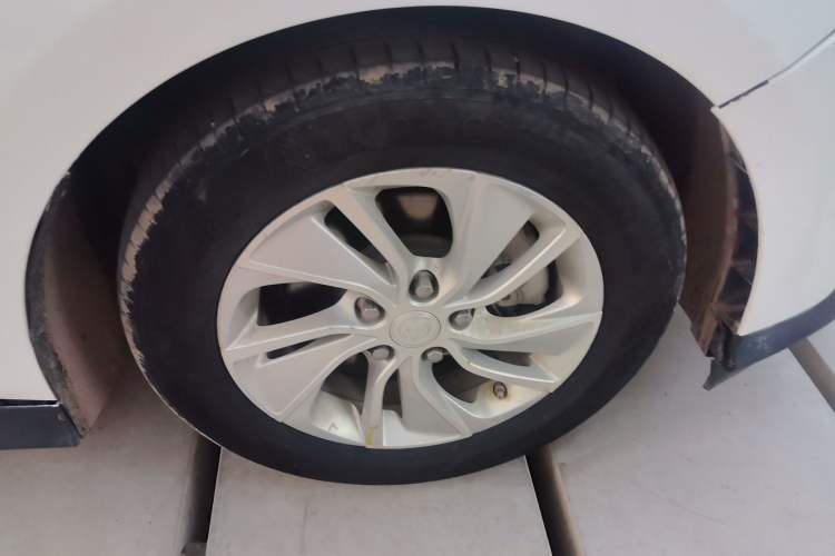 Used Buick Velite 6 2020 Plug-in Hybrid Connected Fashion Model Exterior 7
