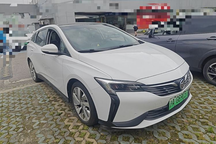 Used Buick Velite 6 2020 Plug-in Hybrid Connected Smart Model Front Right 45 Deg