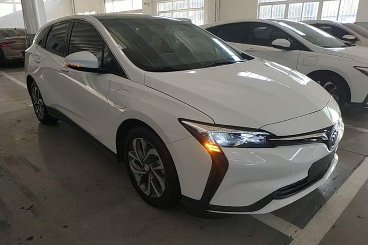 Used Buick Velite 6 2020 Connected Smart Enjoyment PLUS Front Right 45 Deg