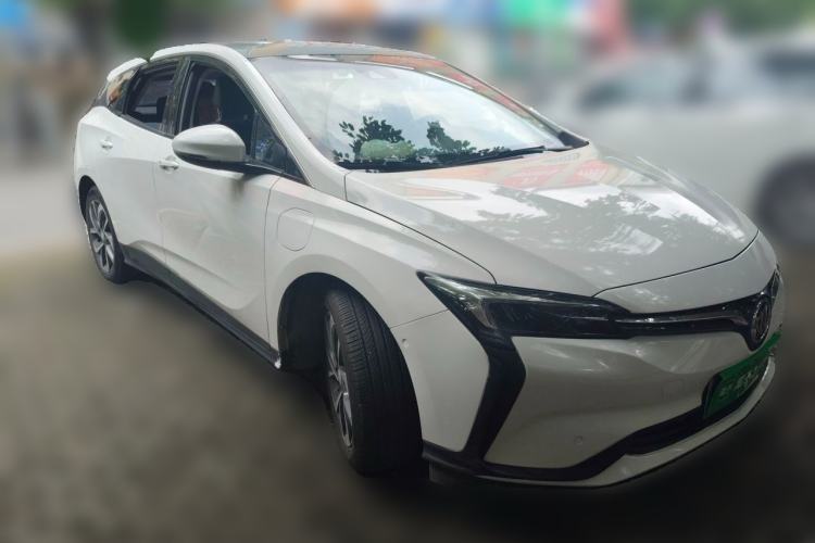 Used Buick Velite 6 2020 Connected Smart PLUS Front Right 45 Deg