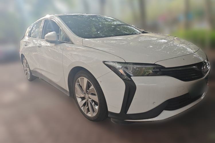 Used Buick Velite 6 2020 Plug-in Hybrid Connected Smart Model Front Right 45 Deg