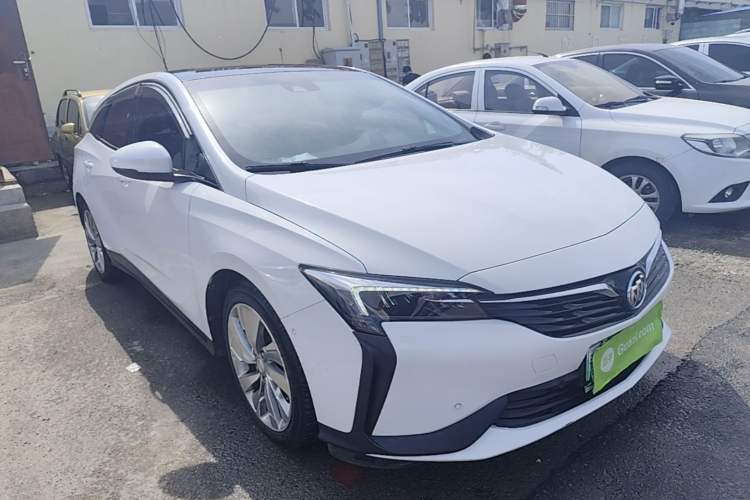 Used Buick Velite 6 2020 Plug-in Hybrid Connected Smart Model Front Right 45 Deg